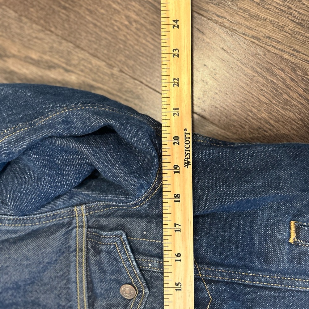 Levi’s jacket with Sherpa Lining - Picture 10 of 10